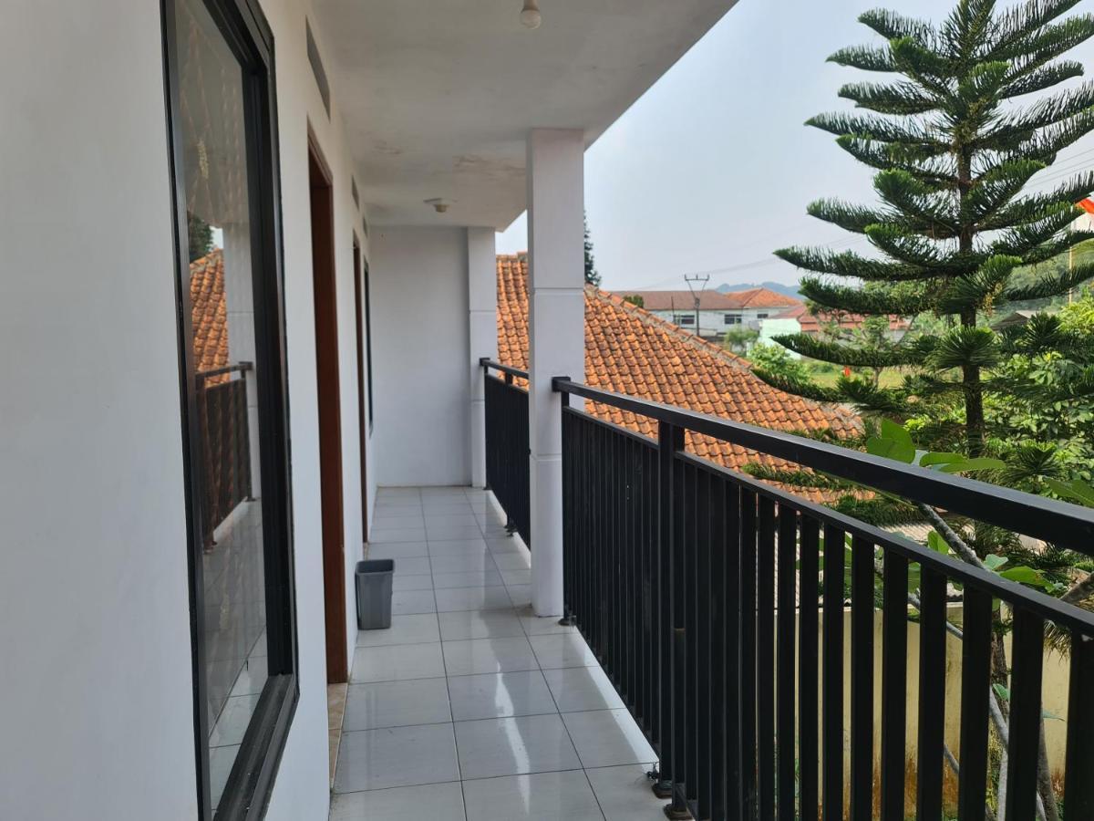 Kampung Istal Villa Pamijahan Bogor Dış mekan fotoğraf