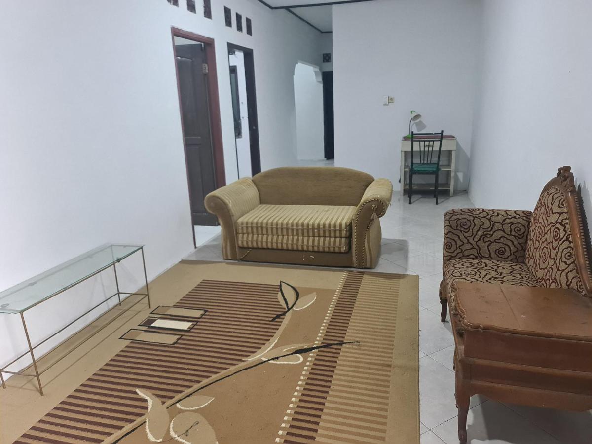 Kampung Istal Villa Pamijahan Bogor Dış mekan fotoğraf
